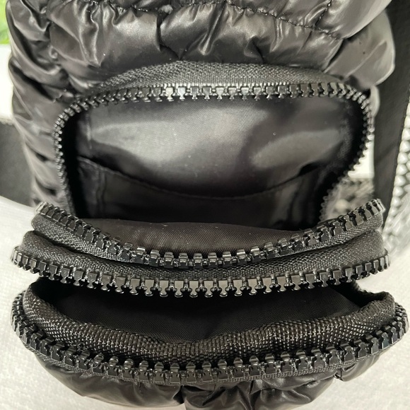 Simply Southern Black Puff Bottle Bag. Adjustable Guitar Strap NWT - Picture 7 of 14